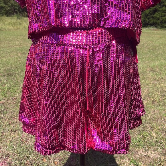 Buddy love x Raelynn 2 piece Laura sequin set. Merlot. Size medium. NWT! - Picture 3 of 6